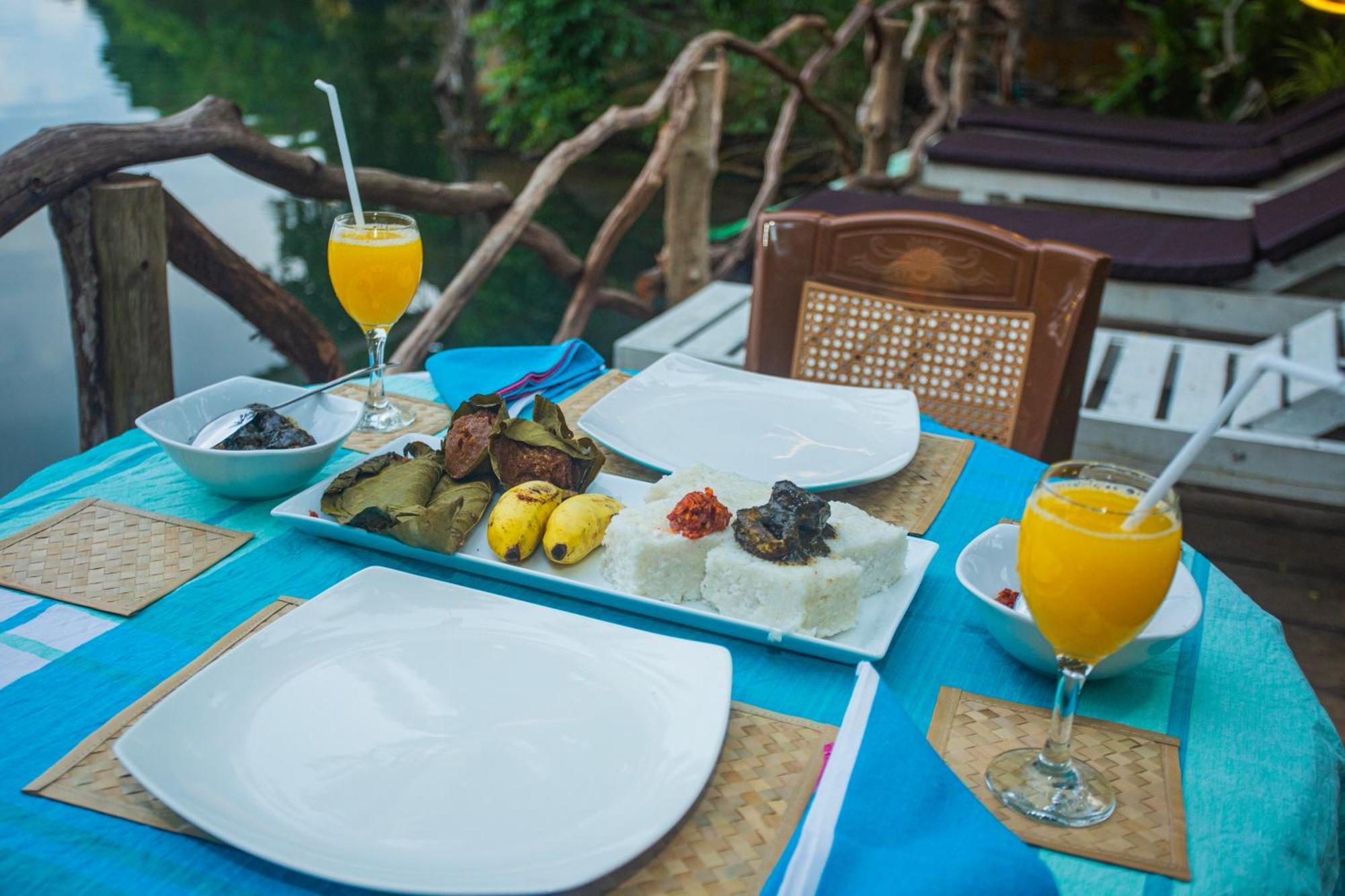 Aki Luna Lagoon Resort Hikkaduwa Esterno foto