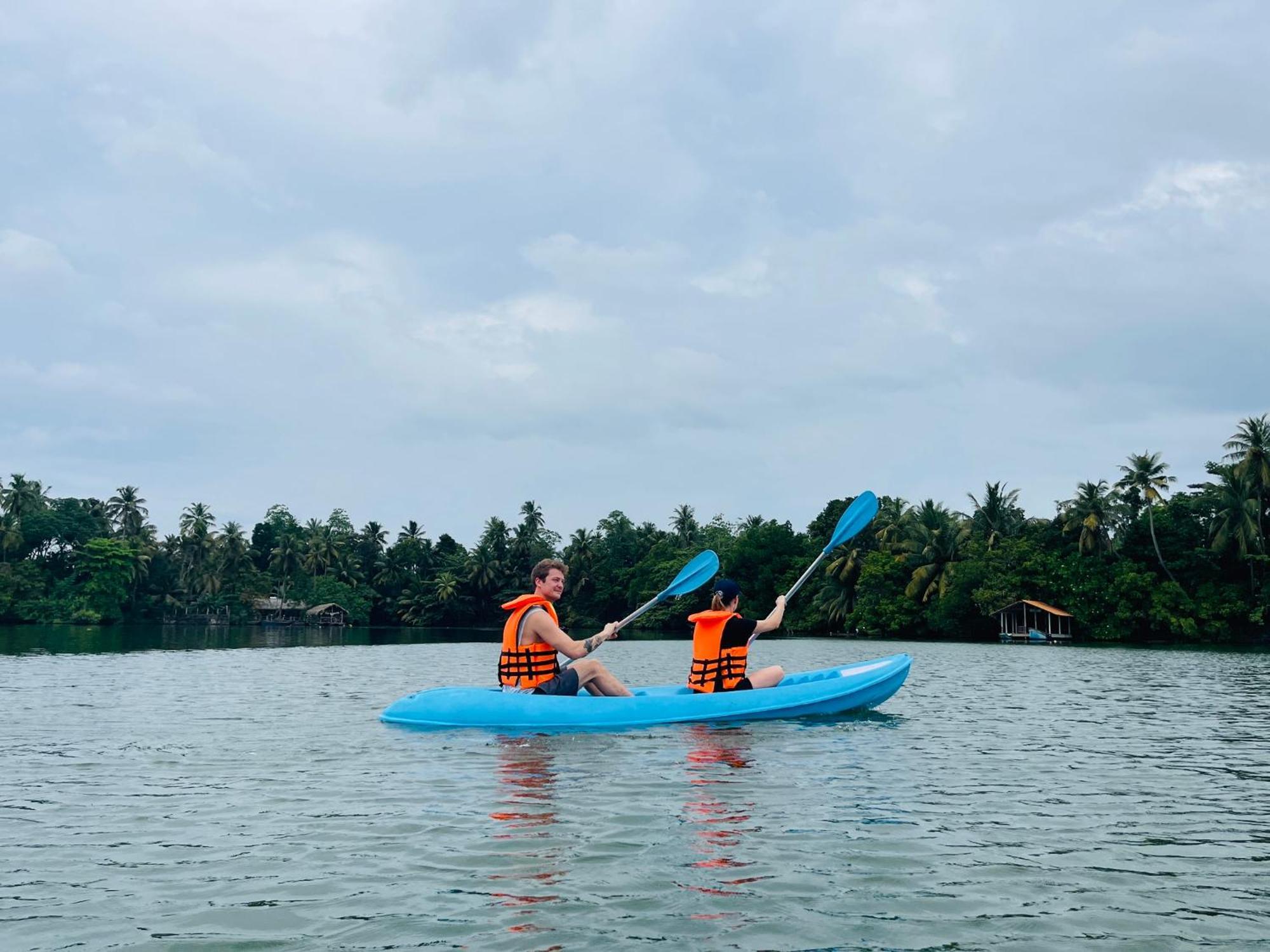 Aki Luna Lagoon Resort Hikkaduwa Esterno foto